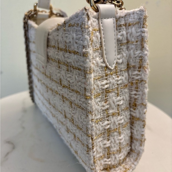 GUESS Cream Tweed Top-Handle Chain Satchel 7.5 by 8 inches Pretty cute - Picture 10 of 14